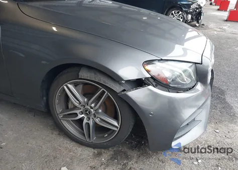 2017 Mercedes-Benz E 300 4Matic из США, поврежденный, VIN WDDZF4KB5HA272194